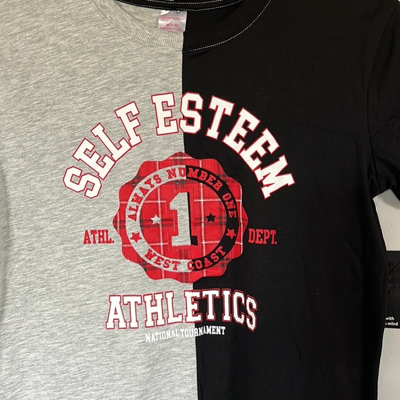 No Boundaries Graphic Print Self-Esteem Colorblocked Tee Junior’s Size M (7-9) - Picture 4 of 7